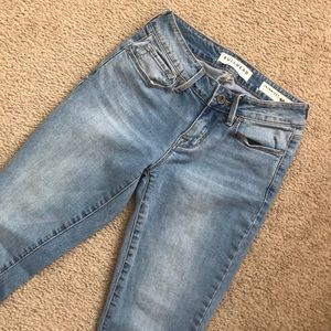 Low Rise Skinny jeans size 1 pacsun
